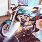 Lee más sobre el artículo Consejos para lavar una moto a presión