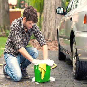 Lee más sobre el artículo ¿Puedo lavar mi coche en la calle?